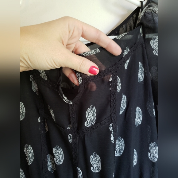 NWOT elegant black sheer ruffle dress - Picture 8 of 15